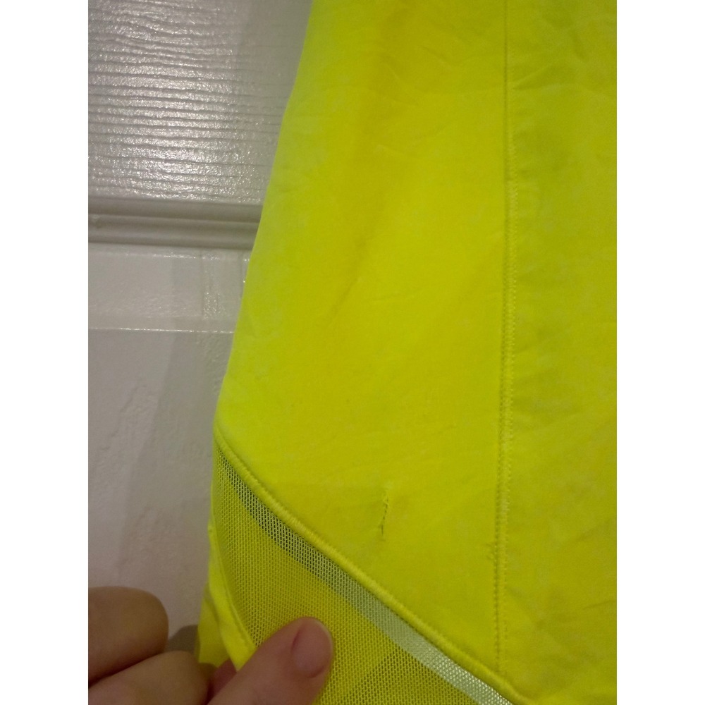 Lululemon Hotty Hot High-Rise Skirt 4 Highlight Yellow Neon Running Skort Flawed - Picture 5 of 11